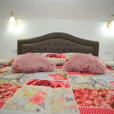 Glee House * Pianillo
